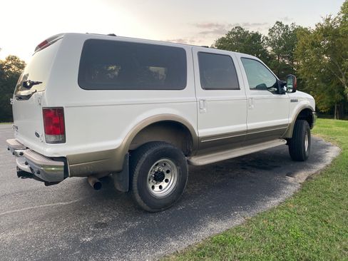 Used 2004 Ford Excursion Eddie Bauer image 8