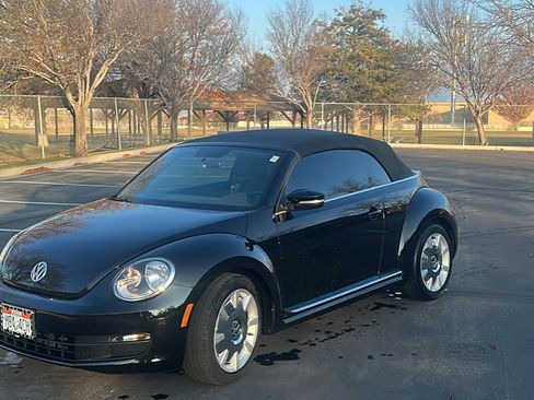 Used 2015 Volkswagen Beetle 1.8T image 2