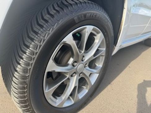 Used 2019 Jeep Grand Cherokee Summit w/ Platinum Series Group AWD/4WD image 23