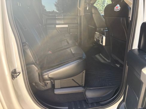 Used 2019 Ford F250 Lariat w/ Lariat Ultimate Package image 18