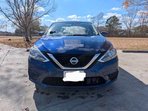 Used 2018 Nissan Sentra S image 5