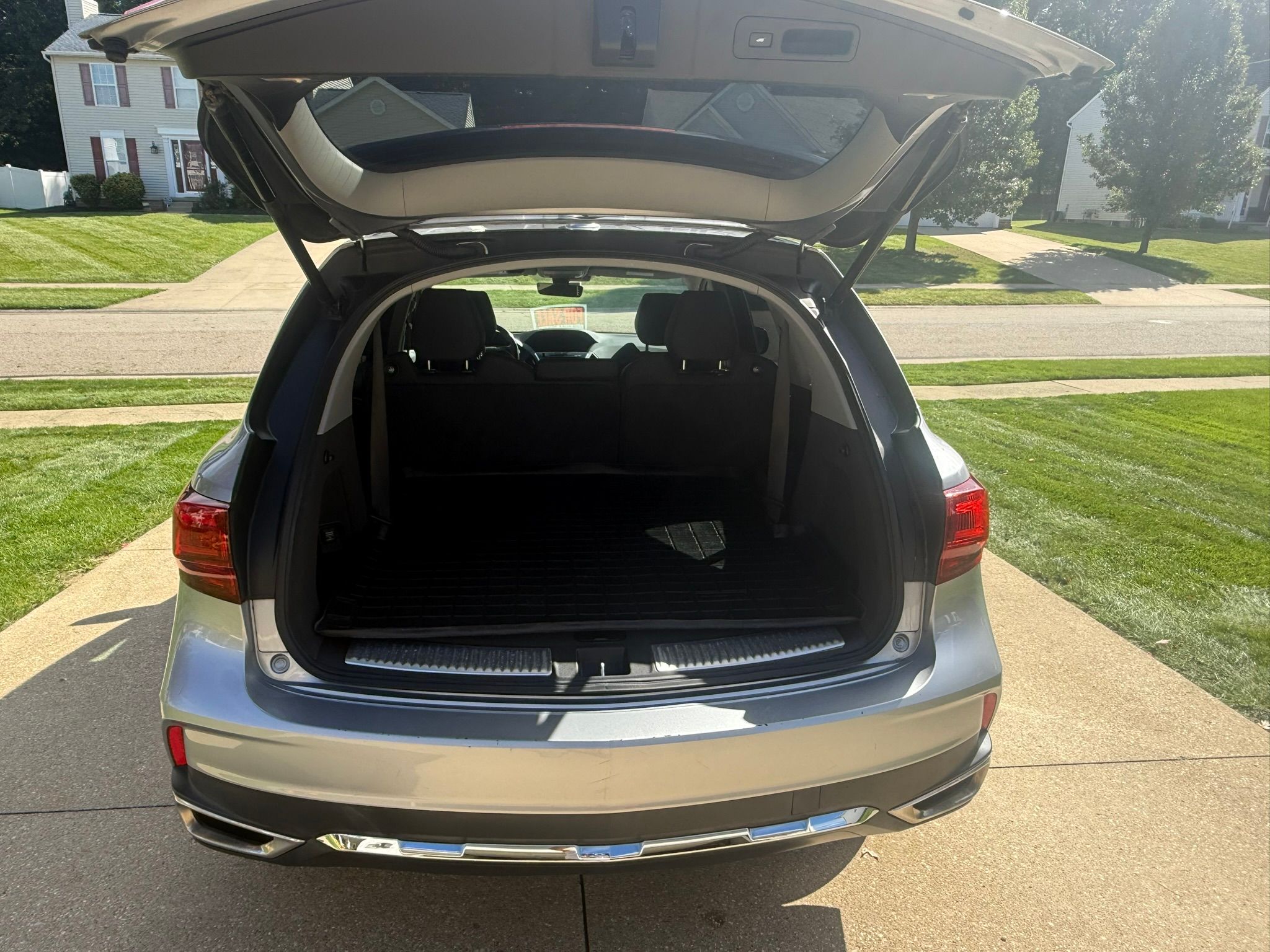 Used 2018 Acura MDX w/ Technology Package AWD/4WD image 19