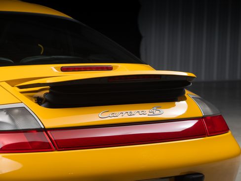 Used 2003 Porsche 911 Carrera 4S image 10