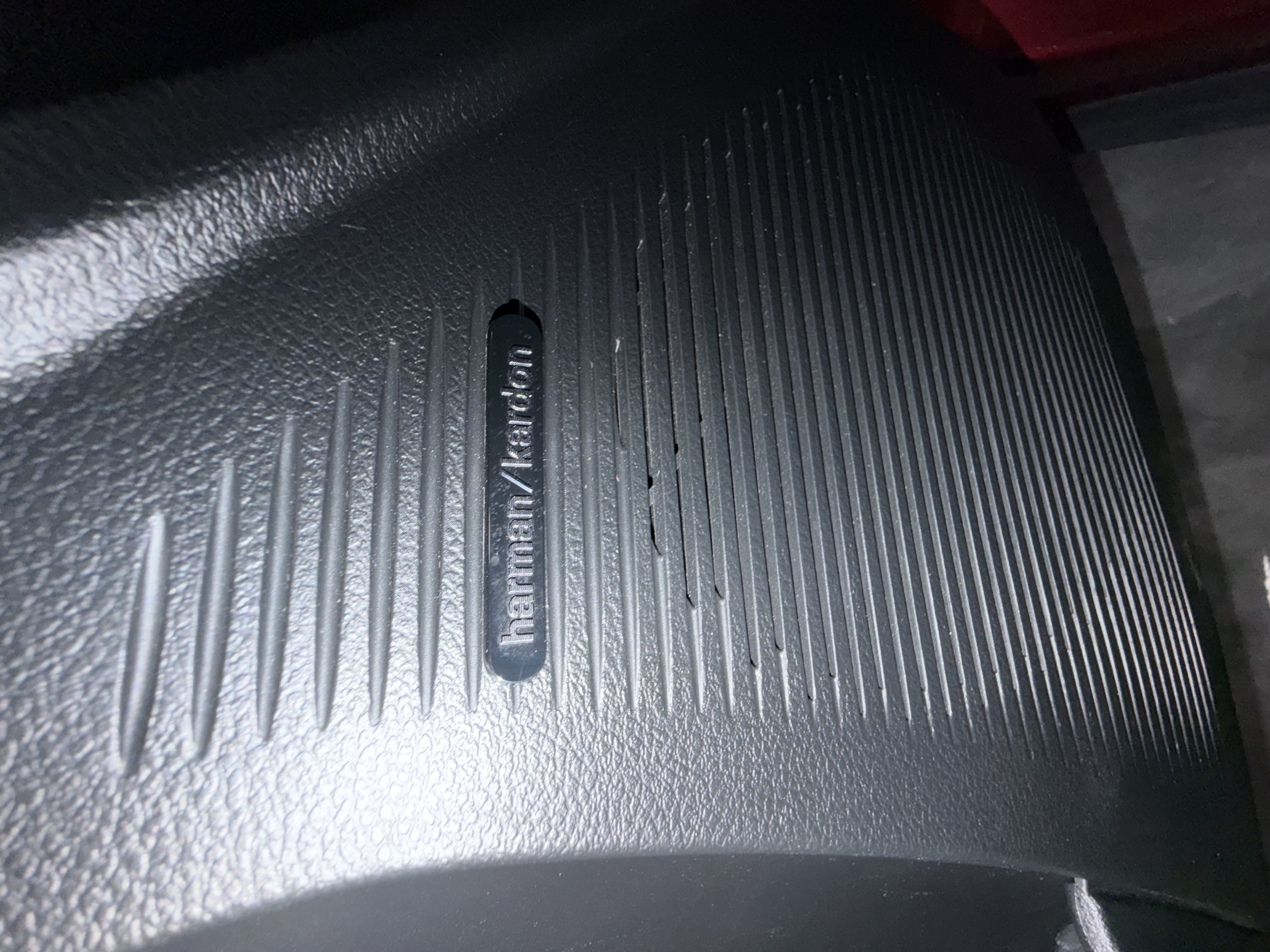 Used 2018 Dodge Challenger SRT Hellcat RWD image 15