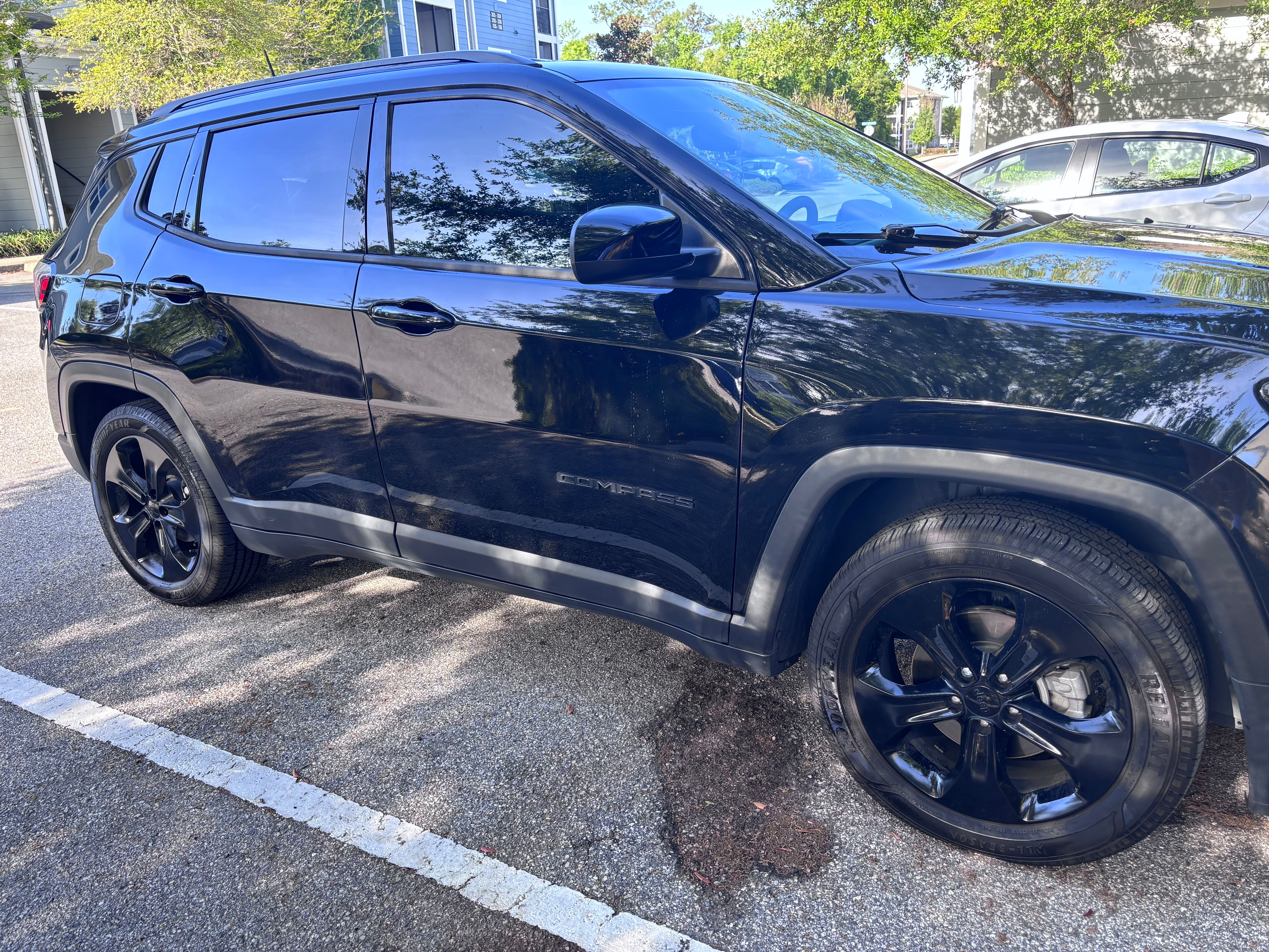 Used 2021 Jeep Compass Latitude FWD image 22