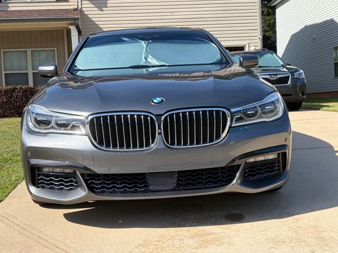 Used 2017 BMW 750i xDrive AWD/4WD image 8