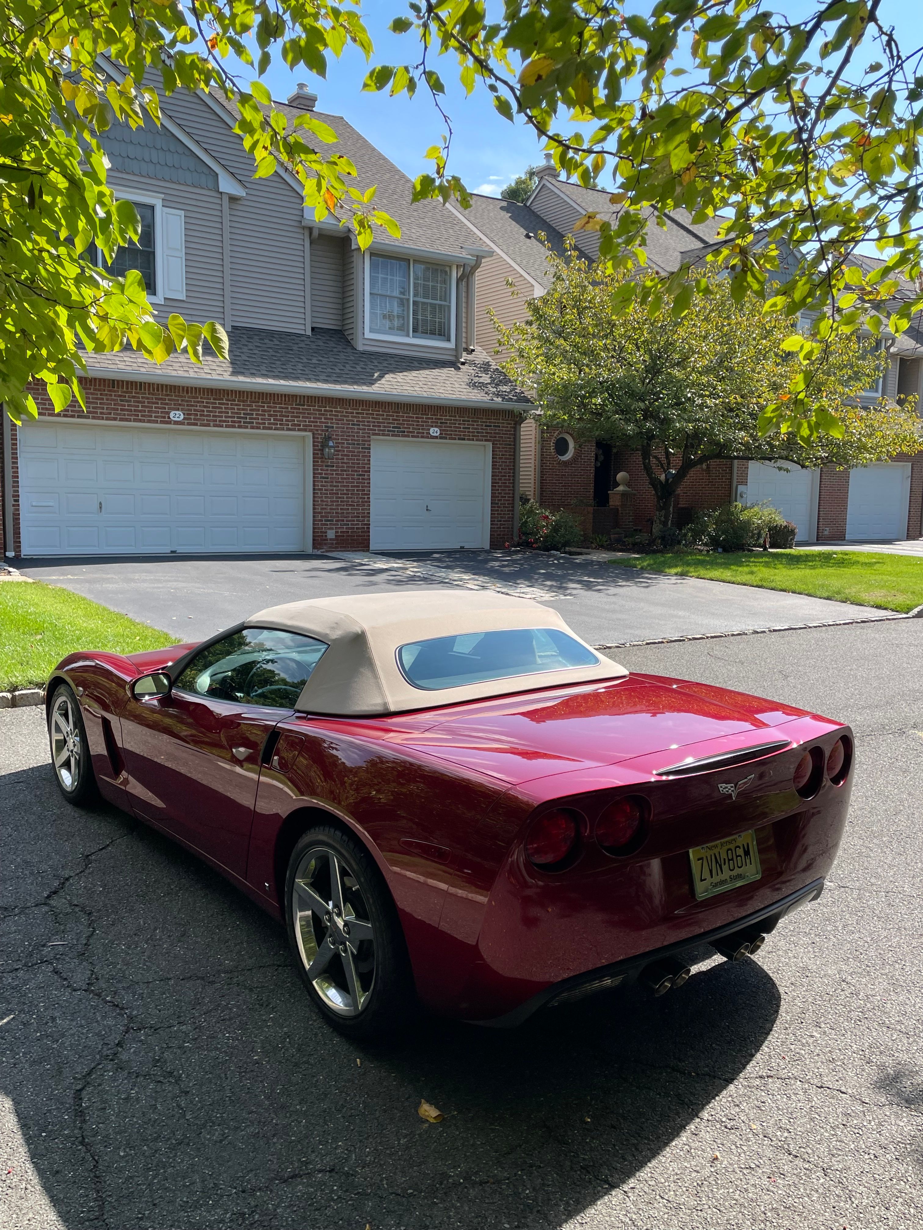 Used 2007 Chevrolet Corvette Convertible w/ Preferred Equipment Group RWD image 9