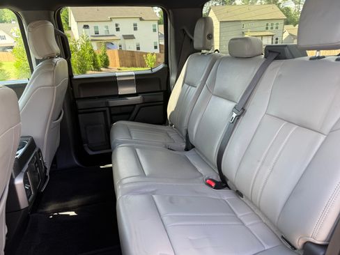 Used 2015 Ford F150 XLT w/ Equipment Group 301A Mid AWD/4WD image 11