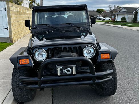 Used 1997 Jeep Wrangler Sport image 4