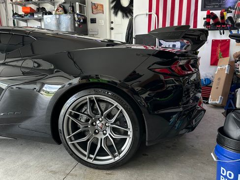 Used 2024 Chevrolet Corvette Z06 w/ Z07 Performance Package image 16