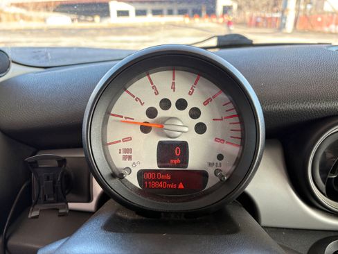 Used 2011 MINI Cooper Clubman image 24