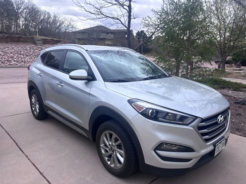 Used 2018 Hyundai Tucson SEL image 2