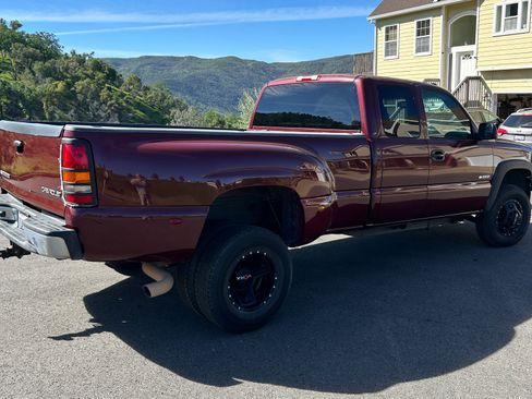 Used 2003 Chevrolet Silverado 3500 LT image 12