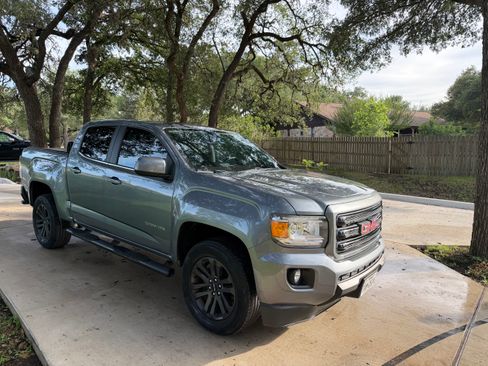 Used 2020 GMC Canyon SLE w/ Elevation Edition RWD image 4