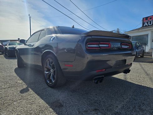 Used 2018 Dodge Challenger SXT Plus image 4