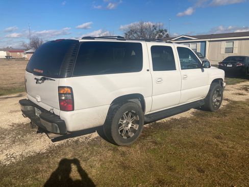 Used 2001 Chevrolet Suburban LT w/ LT Preferred Equipment Group image 4