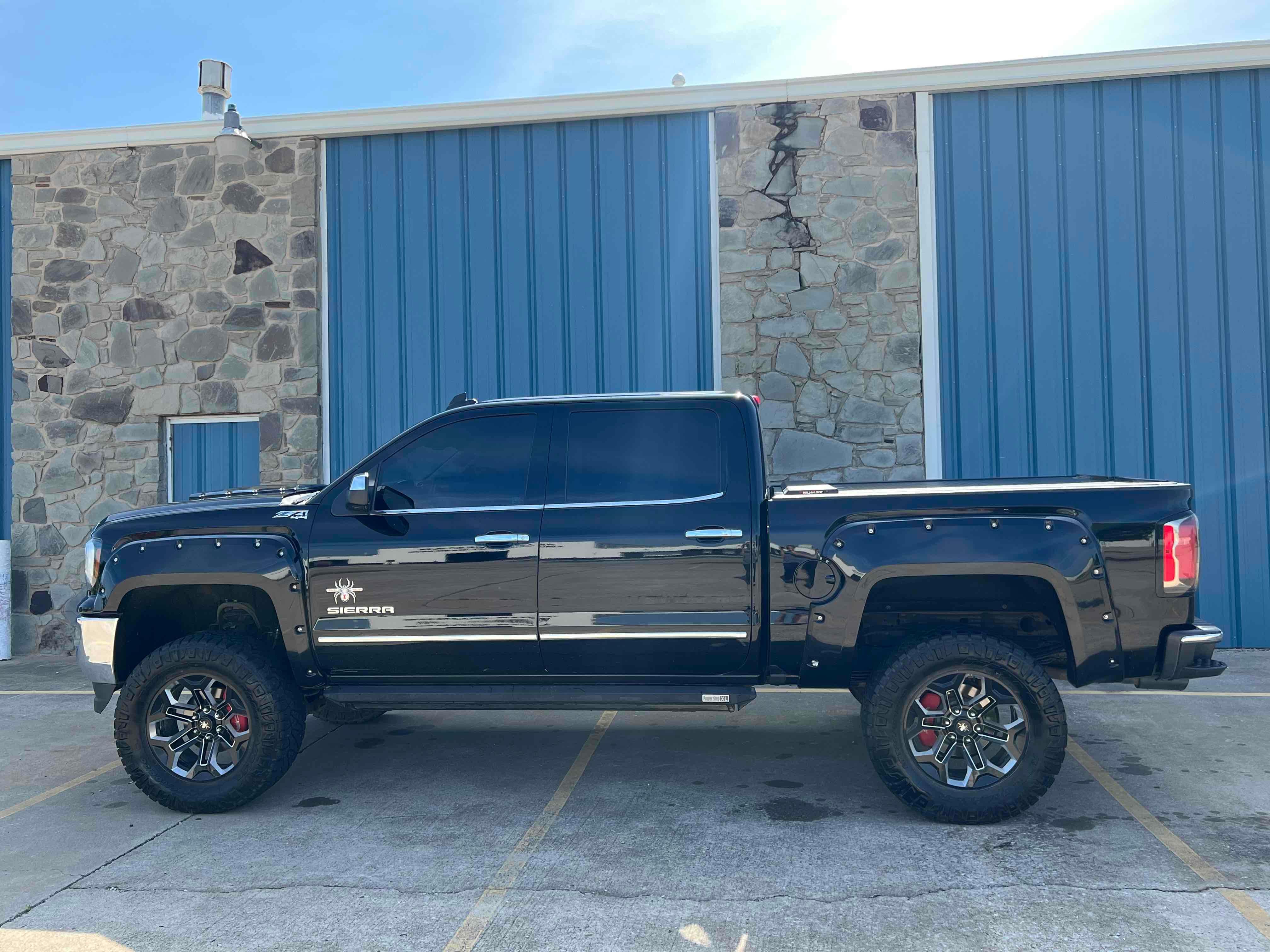 Used 2017 GMC Sierra 1500 SLT w/ SLT Premium Package AWD/4WD image 6