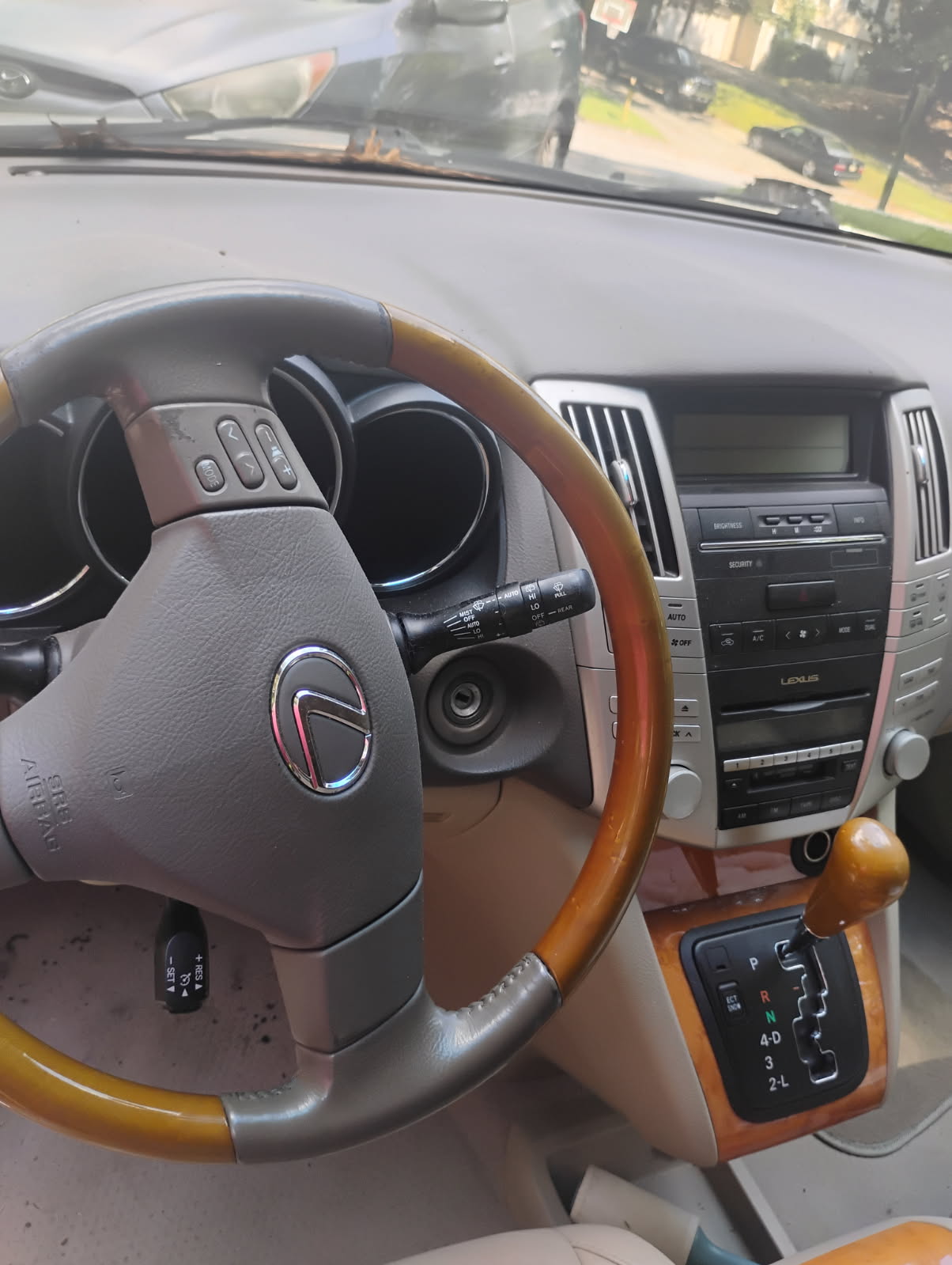 Used 2005 Lexus RX 330 FWD image 5
