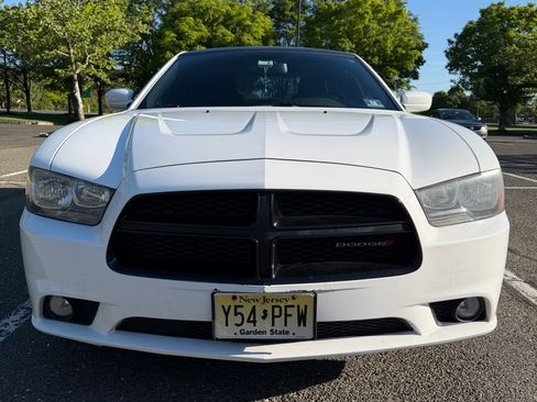 Used 2013 Dodge Charger SXT AWD/4WD image 2