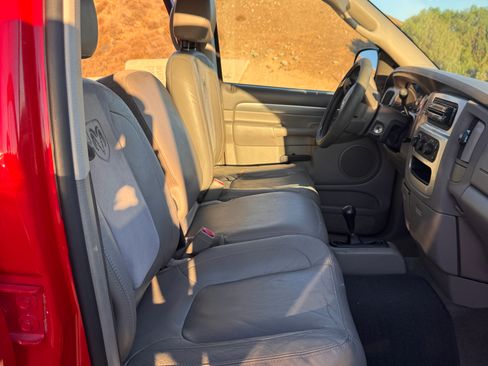 Used 2004 Dodge Ram 1500 Truck SLT w/ Sport Appearance Group image 18