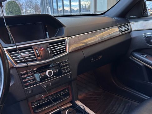 Used 2011 Mercedes-Benz E 350 Sedan image 10