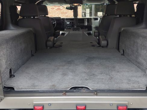 Used 2003 HUMMER H1 4-Door Wagon image 13