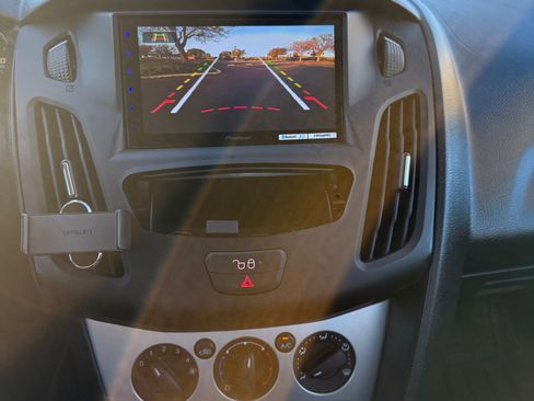 Used 2014 Ford Focus SE image 13