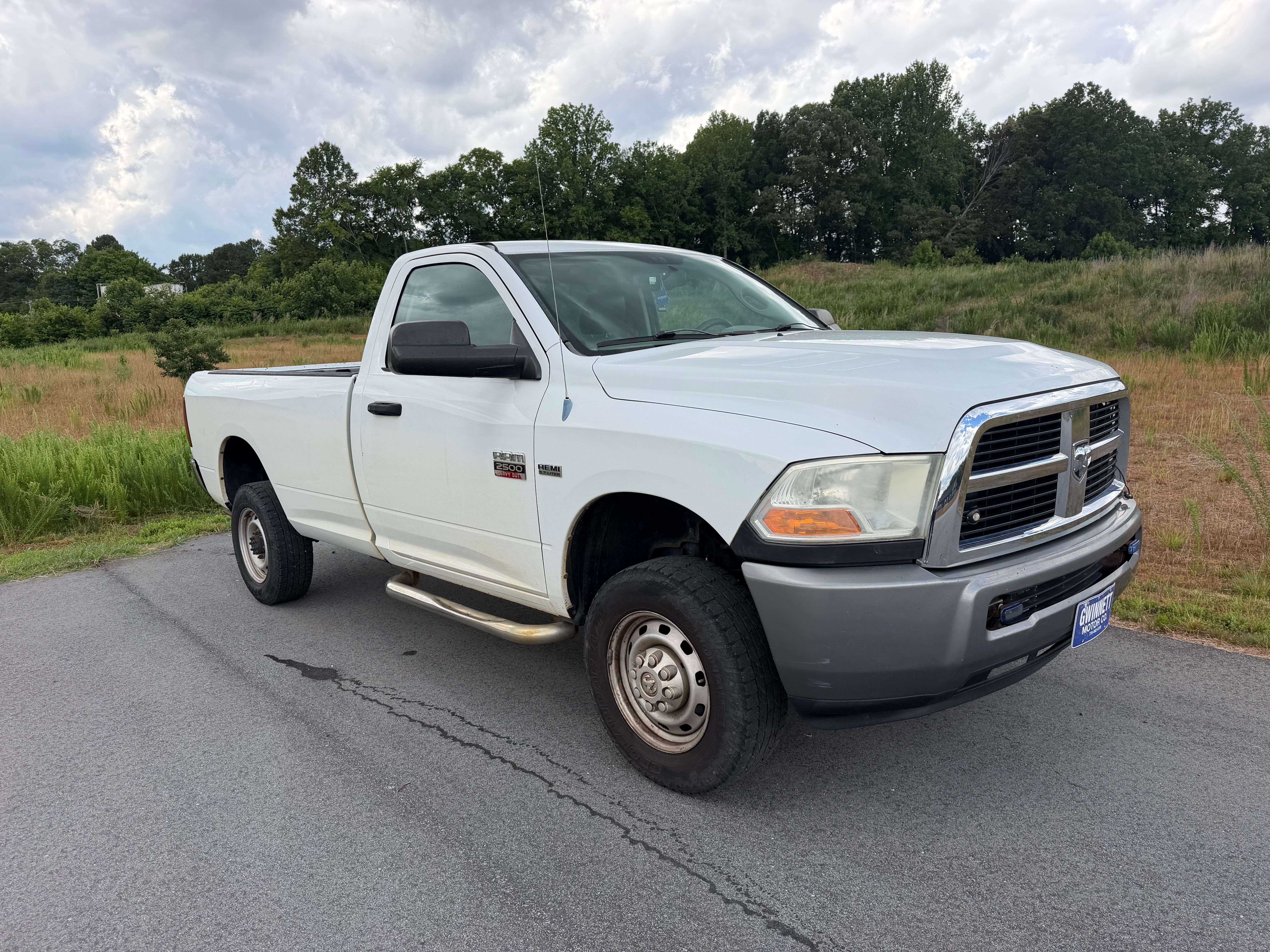 Used 2011 RAM 2500 ST AWD/4WD image 2