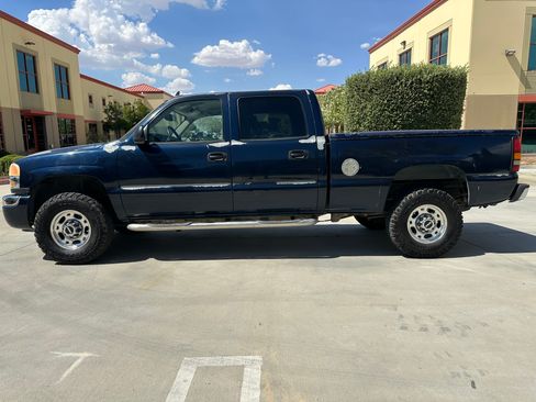 Used 2007 GMC Sierra 2500 SLE w/ Heavy-Duty Power Package RWD image 5