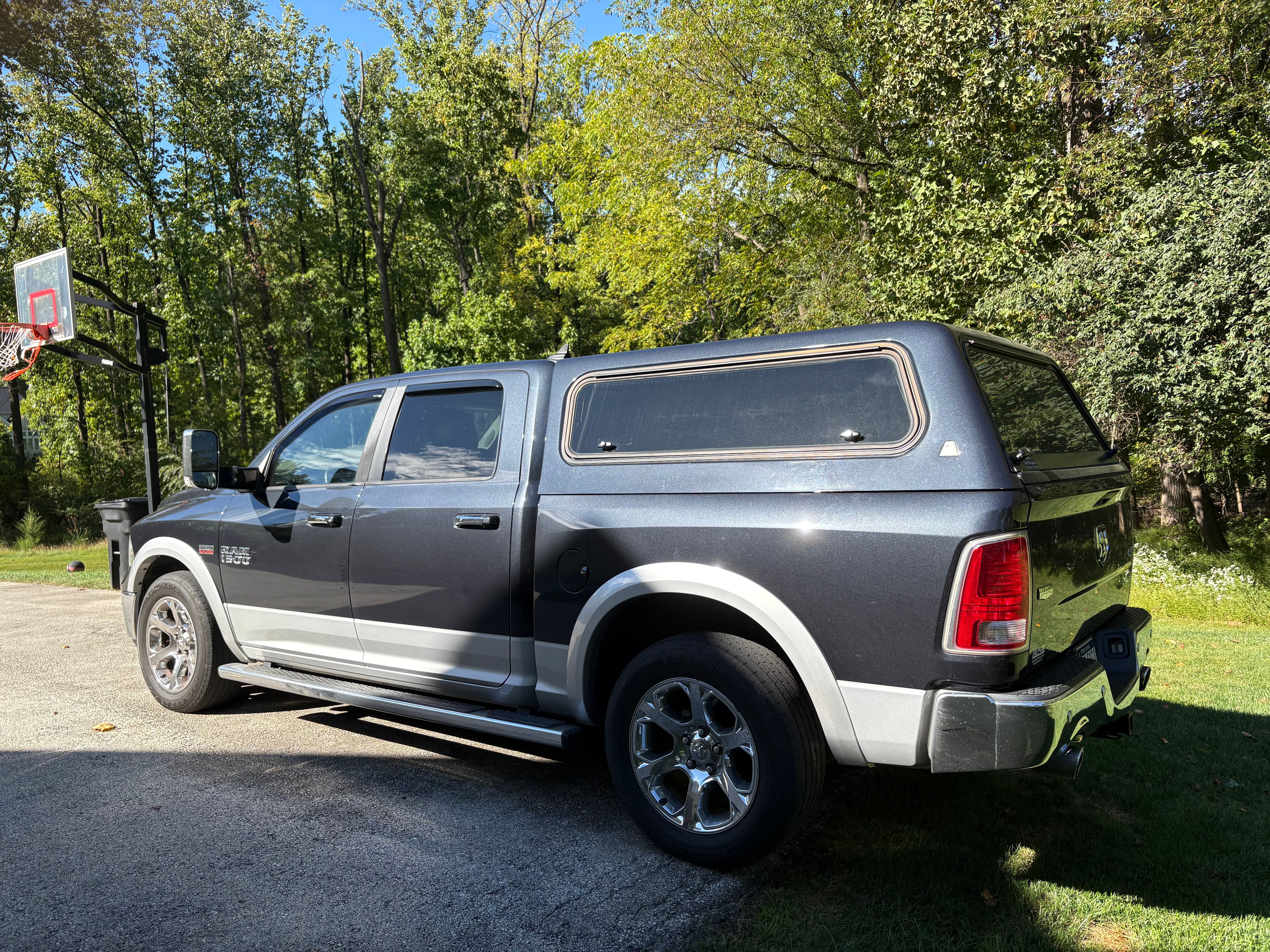 Used 2014 RAM 1500 Laramie w/ Convenience Group AWD/4WD image 5