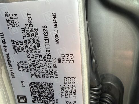 Used 2026 Chevrolet Colorado ZR2 w/ Technology Package image 17