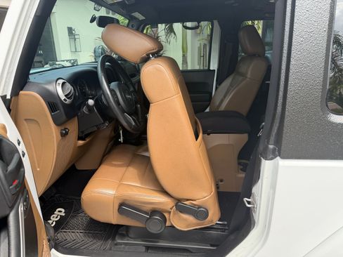Used 2012 Jeep Wrangler Sahara AWD/4WD image 23