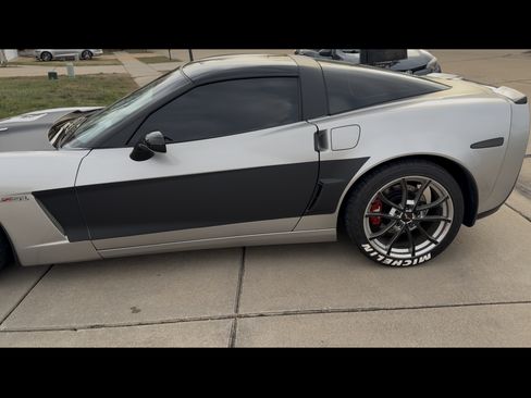 Used 2005 Chevrolet Corvette Coupe w/ Preferred Equipment Group image 10