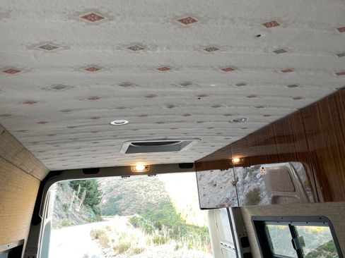 Used 2023 Mercedes-Benz Sprinter 2500 image 11