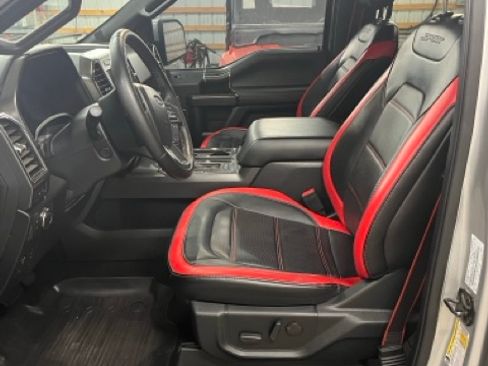 Used 2019 Ford F150 Lariat w/ Equipment Group 502A Luxury AWD/4WD image 10