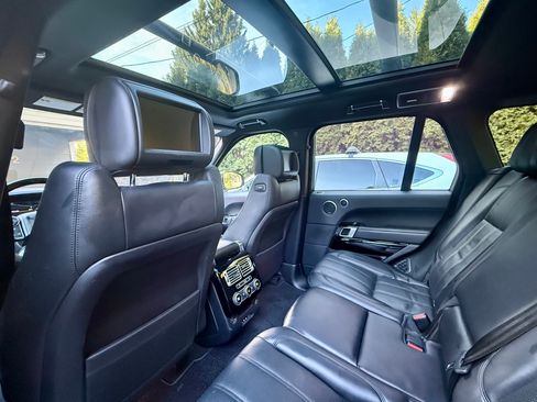 Used 2016 Land Rover Range Rover Supercharged image 10
