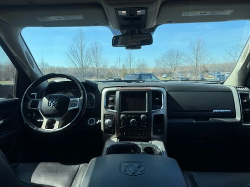 Used 2017 RAM 1500 Laramie w/ Convenience Group image 11
