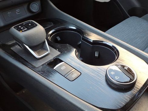 Used 2021 Nissan Rogue SV w/ Premium Package image 15