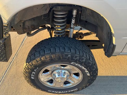 Used 2018 RAM 2500 Tradesman w/ Chrome Appearance Group image 8