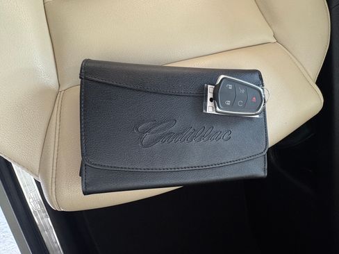 Used 2017 Cadillac XT5 FWD image 14