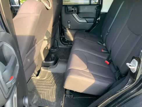 Used 2013 Jeep Wrangler Unlimited Sport w/ Trailer Tow Group image 10