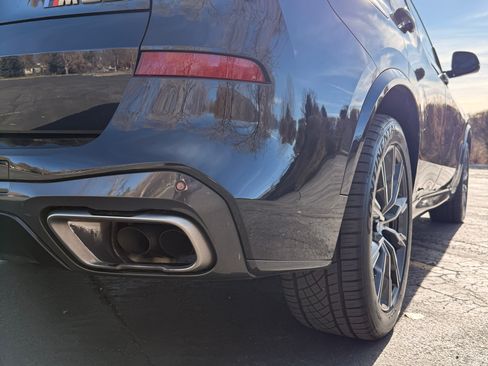 Used 2020 BMW X5 M50i image 8