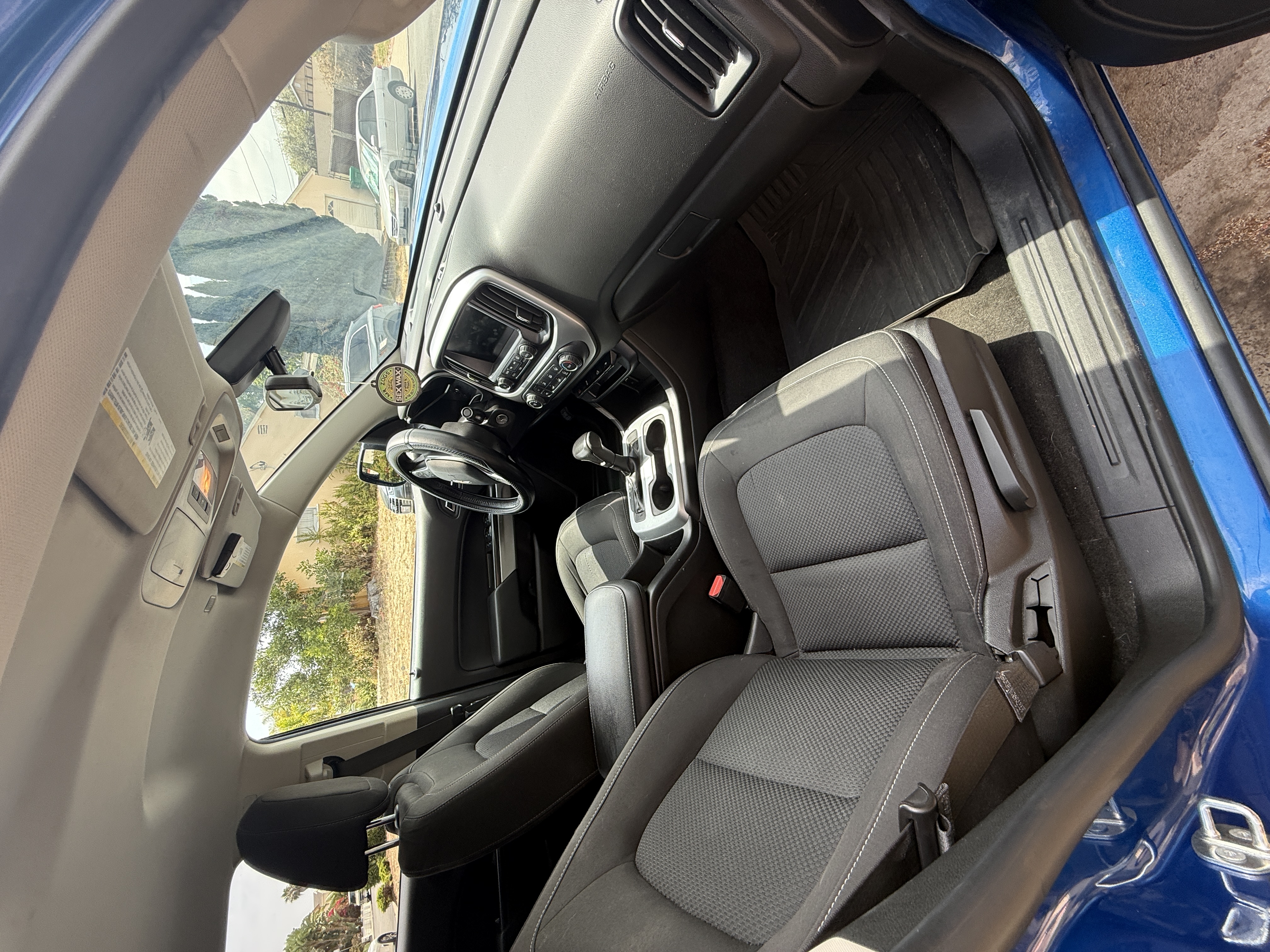 Used 2018 Chevrolet Colorado LT w/ LT Convenience Package RWD image 6
