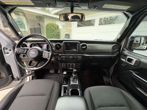 Used 2019 Jeep Wrangler Unlimited Sport S image 5