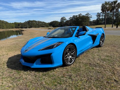Used 2025 Chevrolet Corvette Z06 image 5