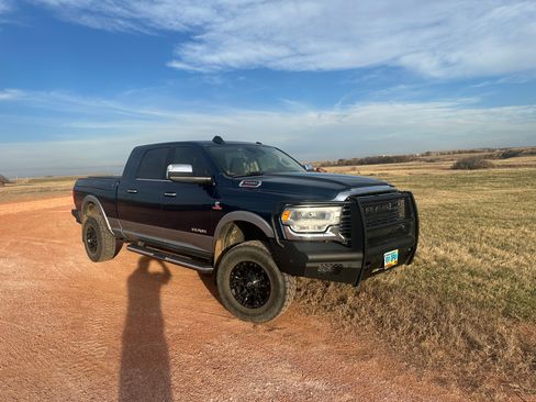 Used 2022 RAM 3500 Laramie image 6