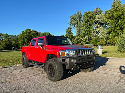 Used 2009 HUMMER H3T w/ Appearance Package AWD/4WD image 6