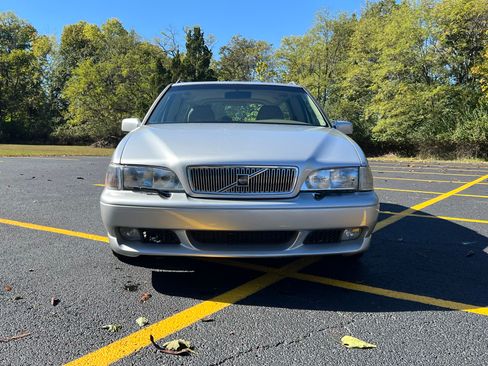 Used 1998 Volvo V70 R image 4