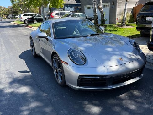 Used 2022 Porsche 911 Carrera image 1