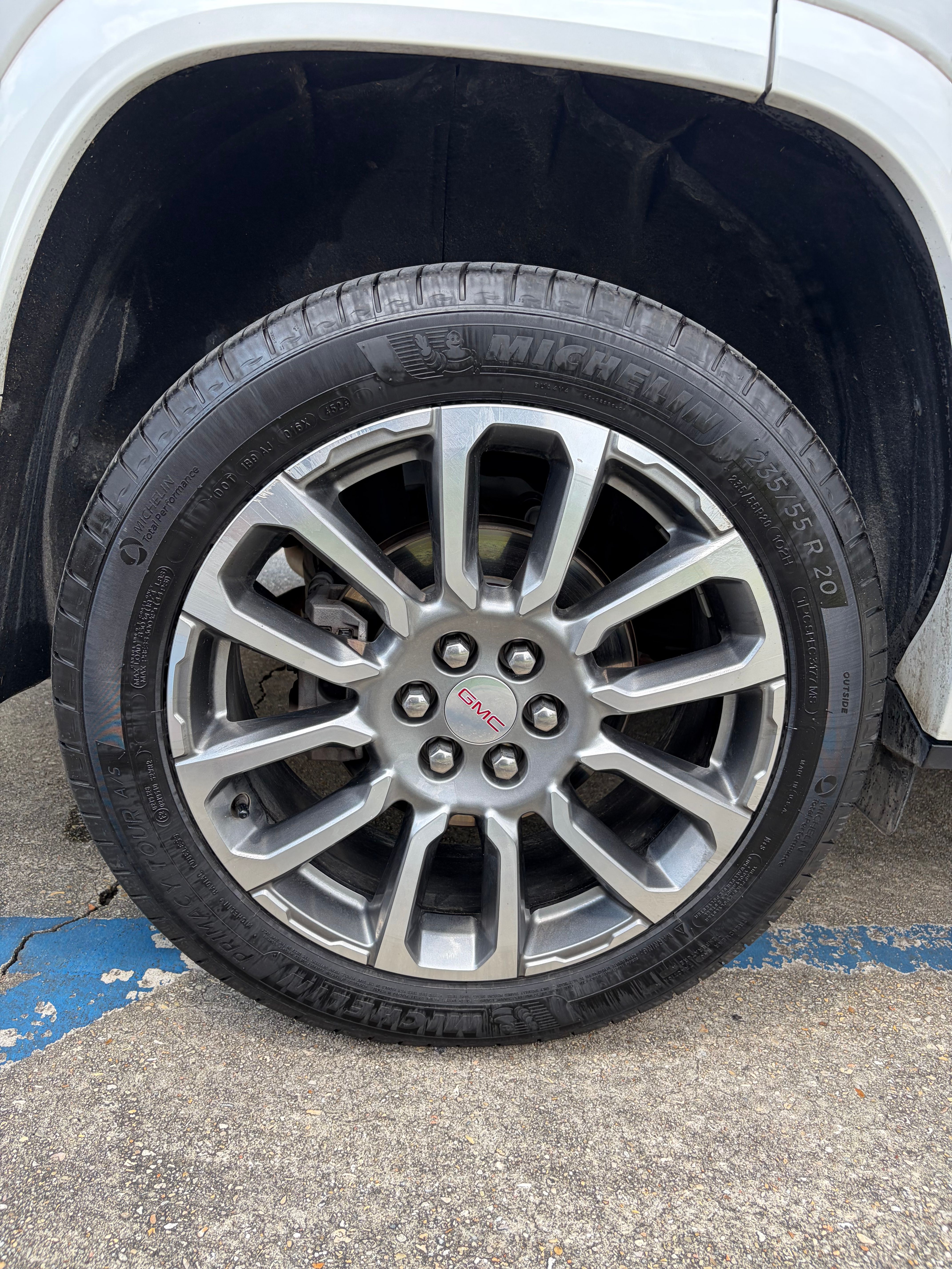 Used 2022 GMC Acadia Denali w/ Denali Ultimate Package FWD image 20